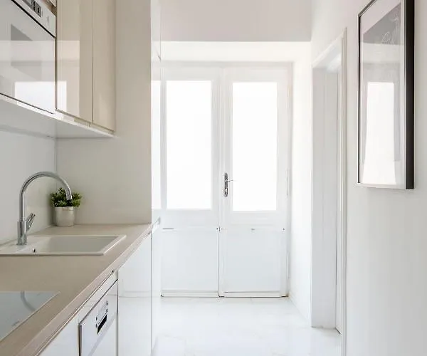 Exclusive Downtown In The Heart Of