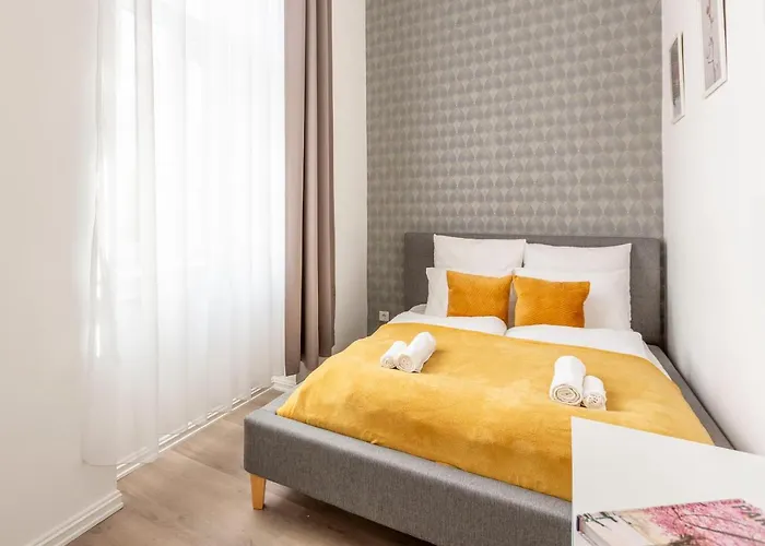 Exclusive Downtown In The Heart Of
