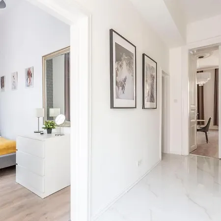 Exclusive Downtown In The Heart Of *