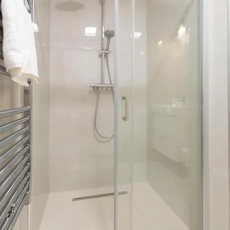 Apartment Exclusive Downtown In The Heart Of Budapest