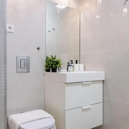 Apartment Exclusive Downtown In The Heart Of *