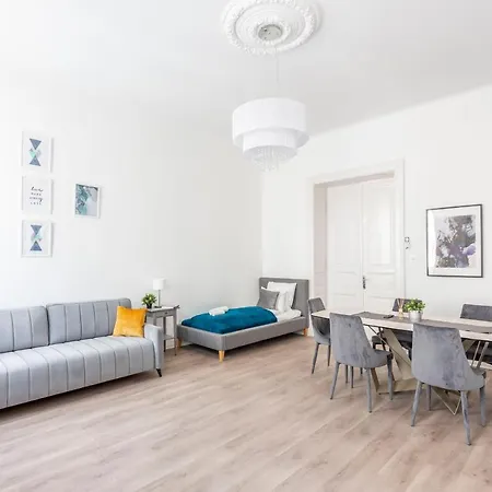 Exclusive Downtown In The Heart Of Budapest