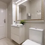 דירה Exclusive Downtown In The Heart Of