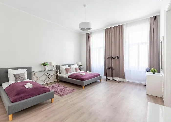 Апартаменты Exclusive Downtown In The Heart Of *