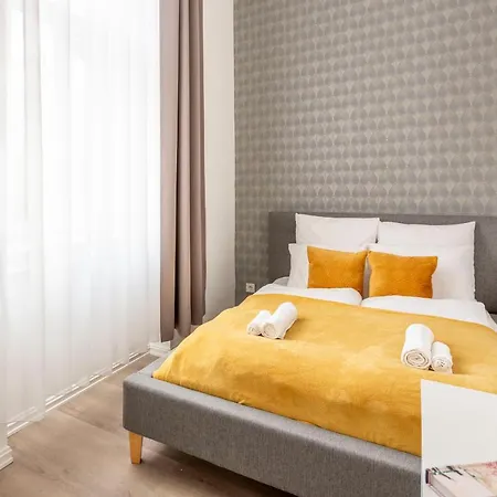 Exclusive Downtown In The Heart Of