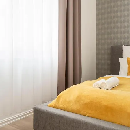 Exclusive Downtown In The Heart Of